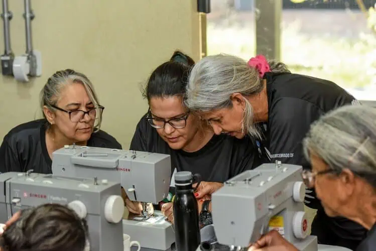 “O Flores do Cerrado faz a gente renascer", afirma professora do curso