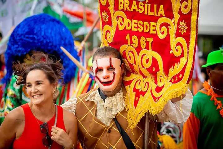 Bloco Vassourinhas de Brasília celebra o frevo Carnaval 2026