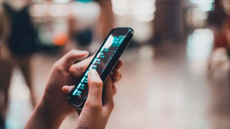 ECA Digital: lei entra em vigor para proteger crianças e adolescentes