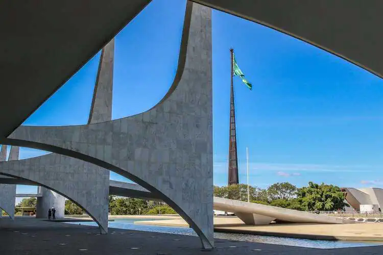 Eleições 2026 começam a movimentar cenário político e ampliam debates 