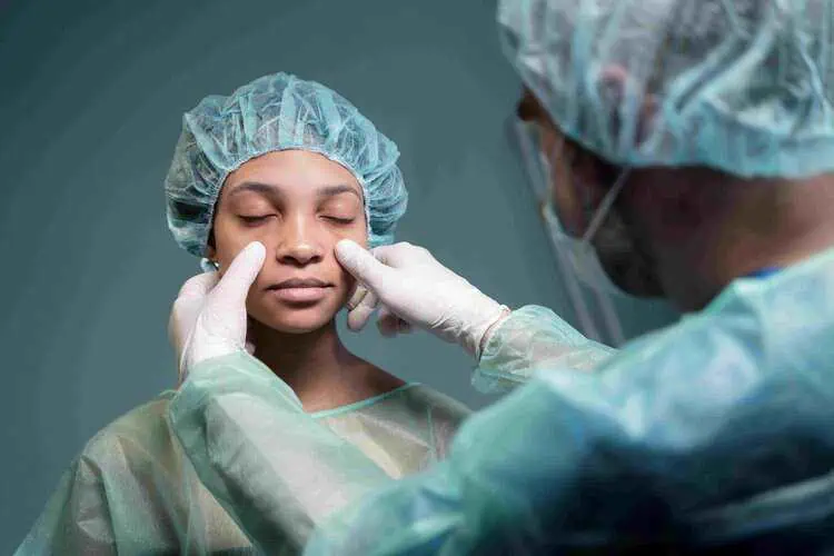 Fisioterapia bucomaxilofacial e cirurgias estéticas da face