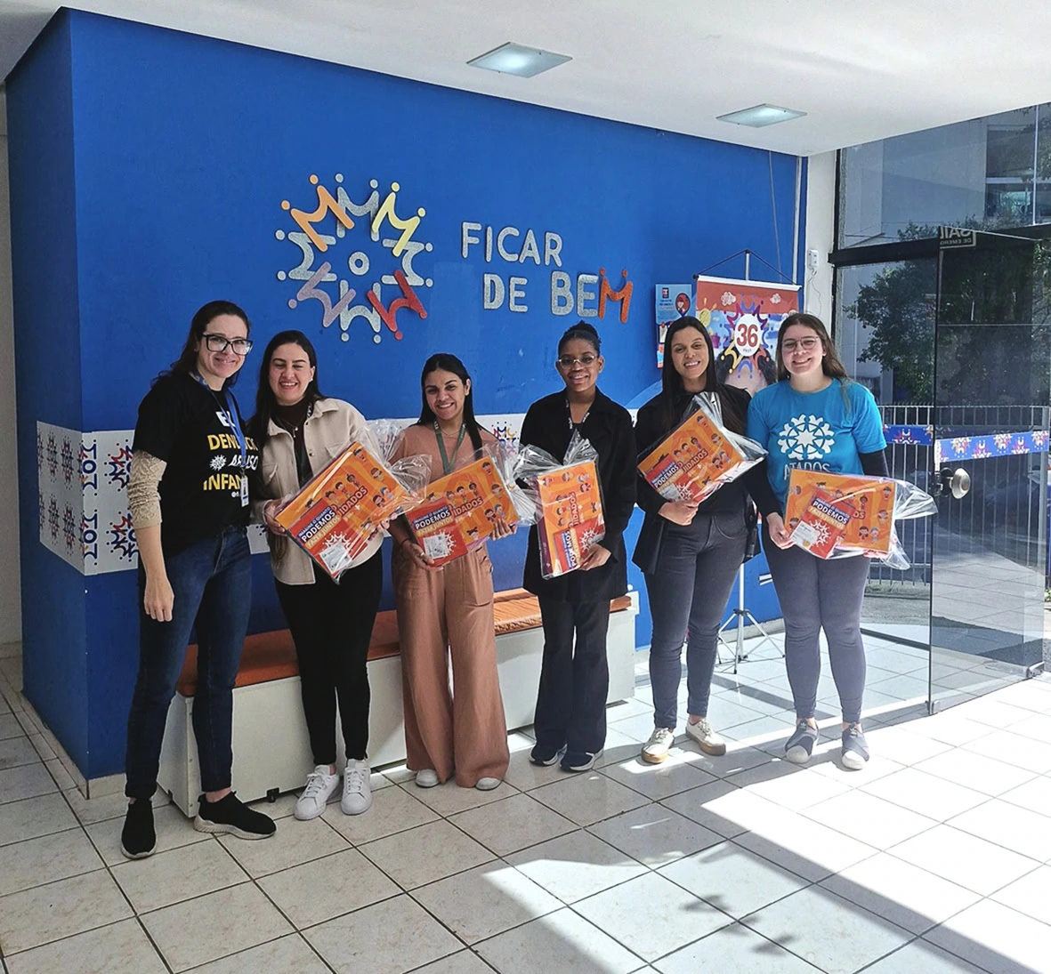 Gincana Doe Abraços Quentinhos mobiliza shoppings administrados pela SYN em campanha solidária de inverno   
