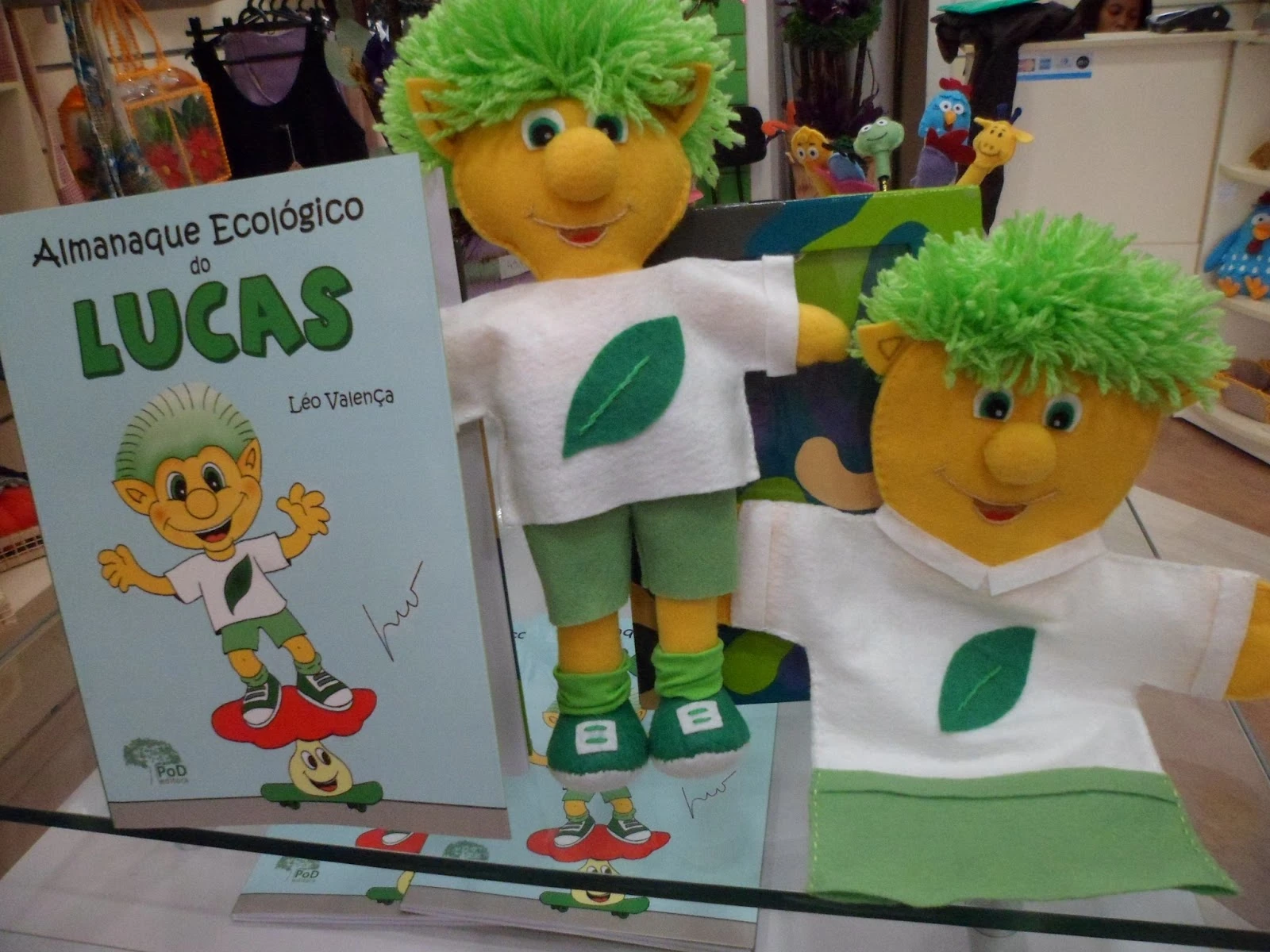 Ilustrador carioca faz cartuns divulgando a importância de proteger o meio ambiente