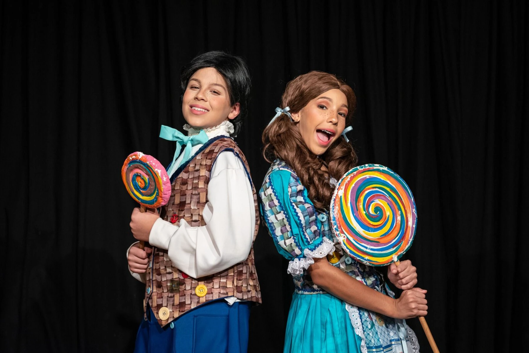 Sábados com teatro infantil no Venâncio Shopping