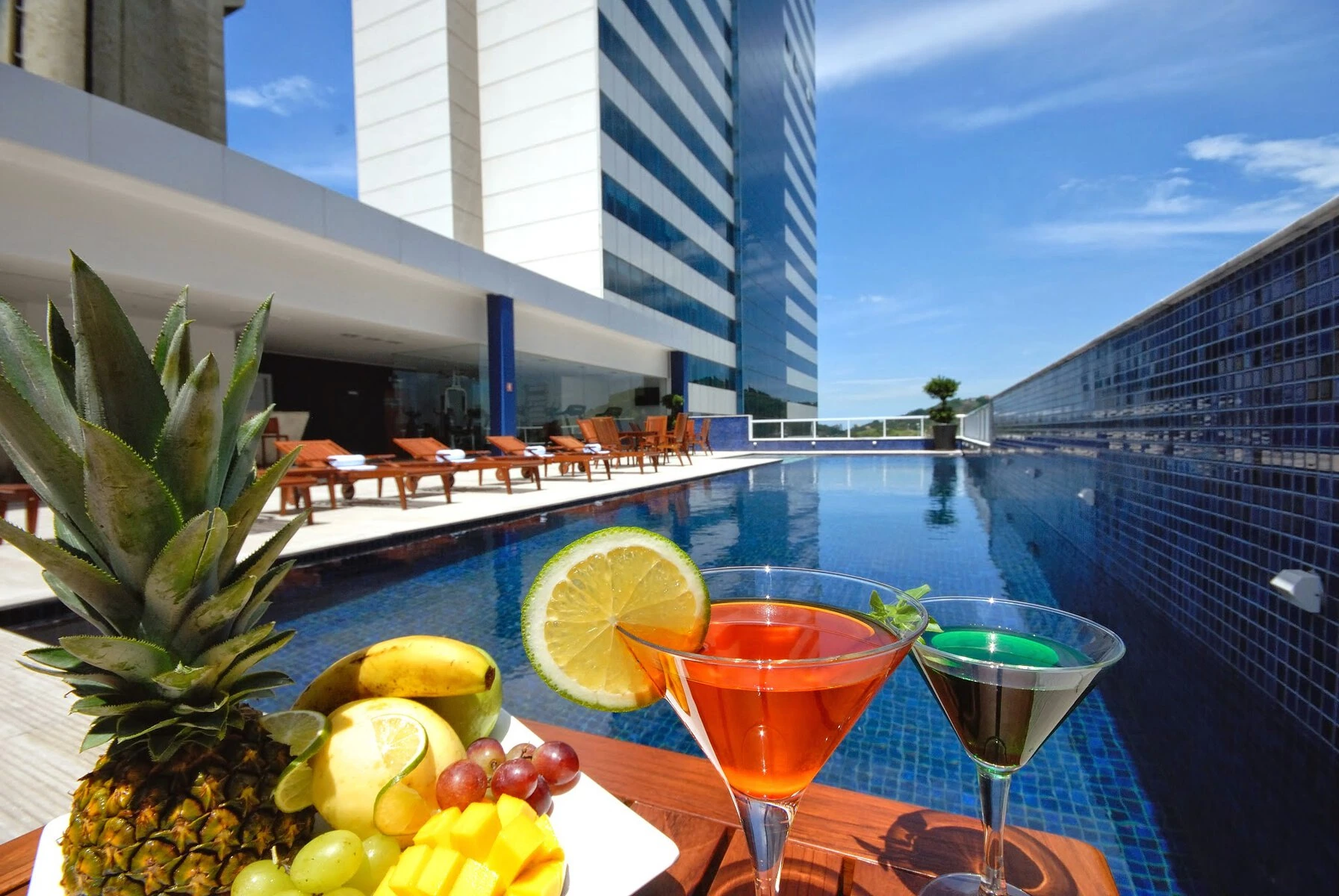 Golden Tulip Vitória oferece diversidade de atrações e tarifa 15% off