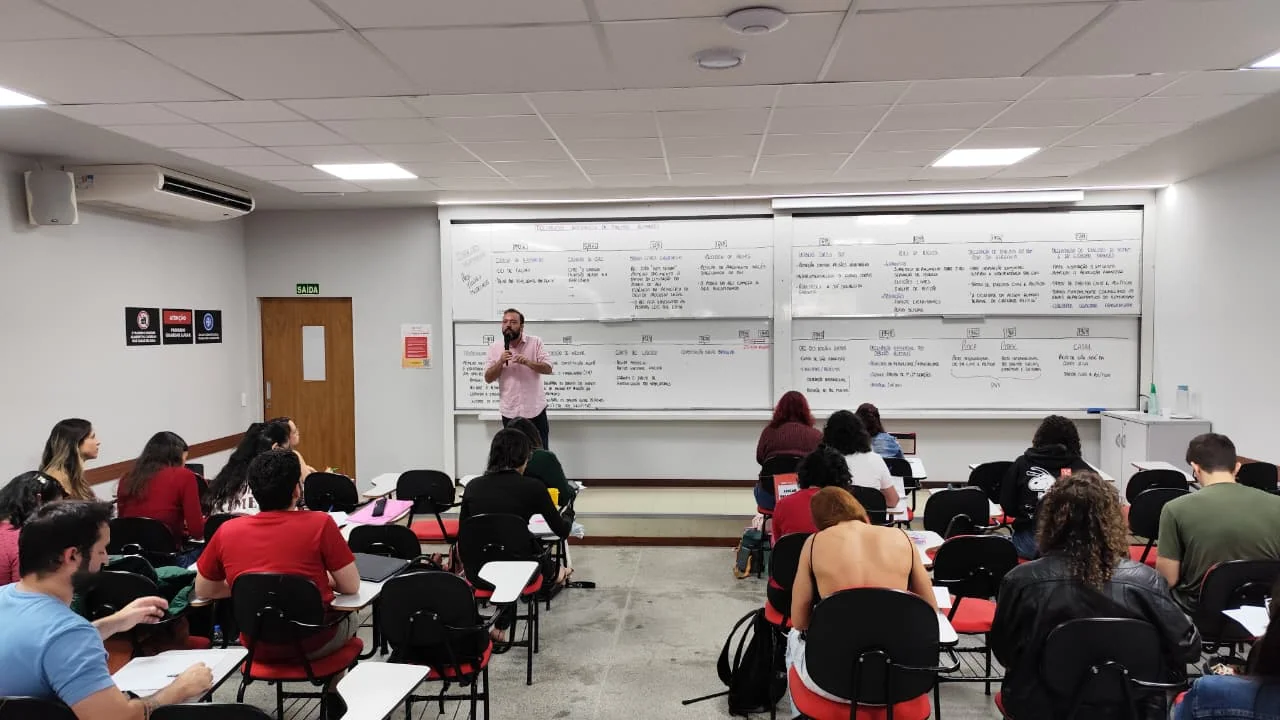 INSS solicita concurso emergencial com 2 mil vagas