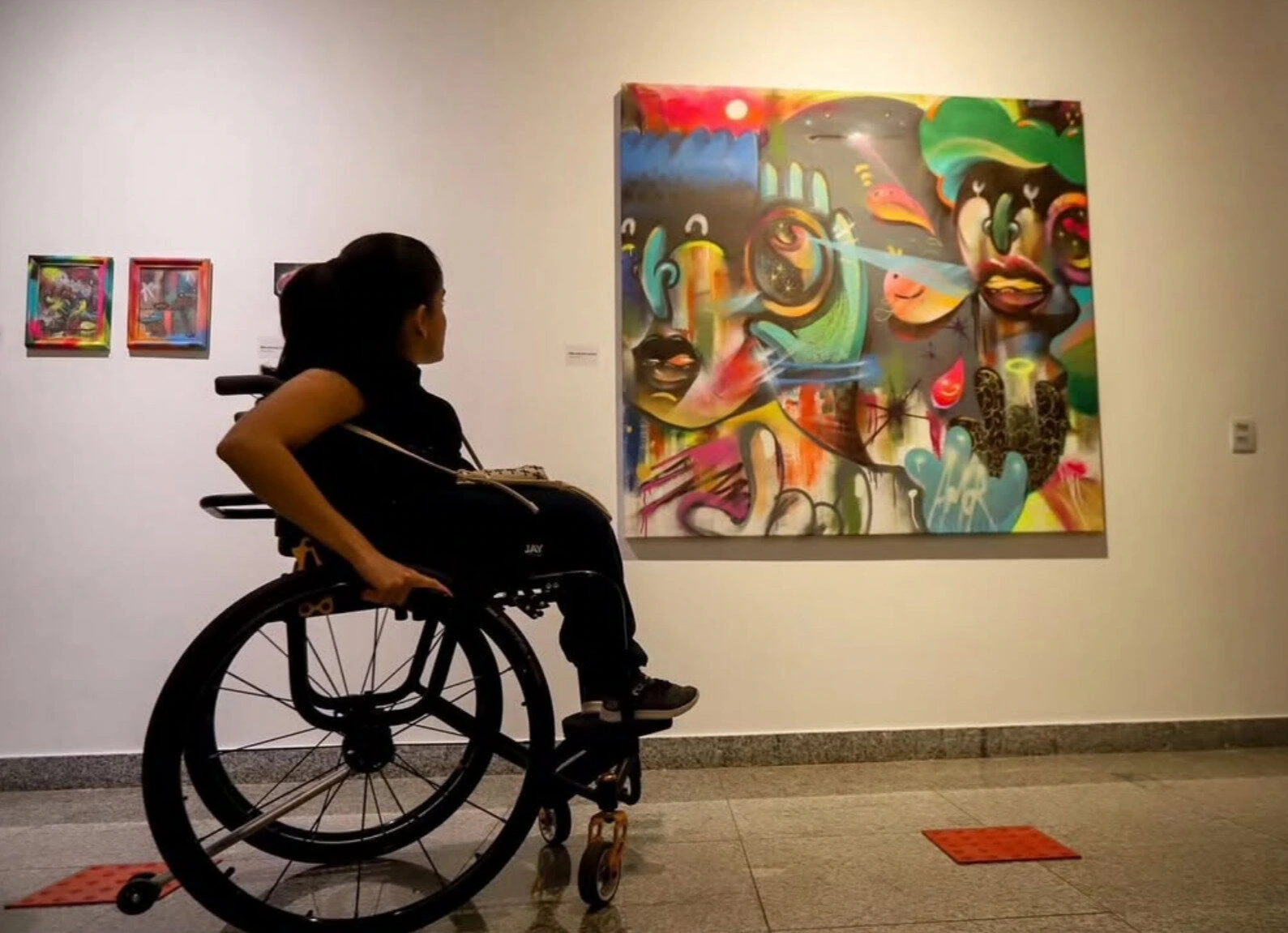 Trilha da Inclusão realiza chamamento para exposição de artes visuais na 3ª edição do festival