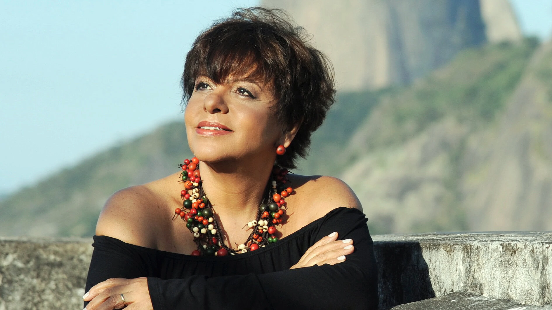 Eliane Salek celebra o legado de Elis Regina e Elizeth Cardoso no RJ
