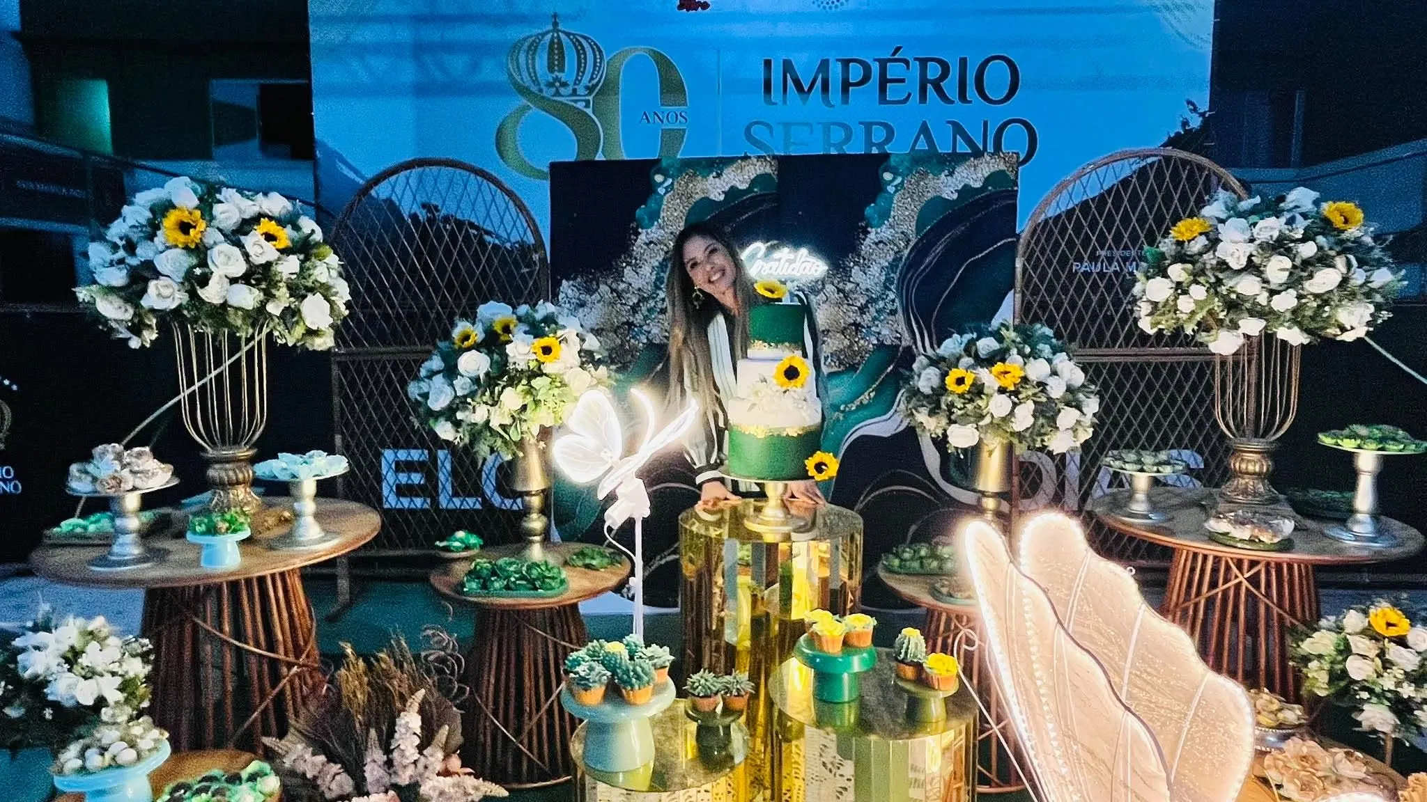 O cinquentenário da realeza! Paula Maria celebra 50 anos em noite de nostalgia, glória e devoção na quadra do Império Serrano