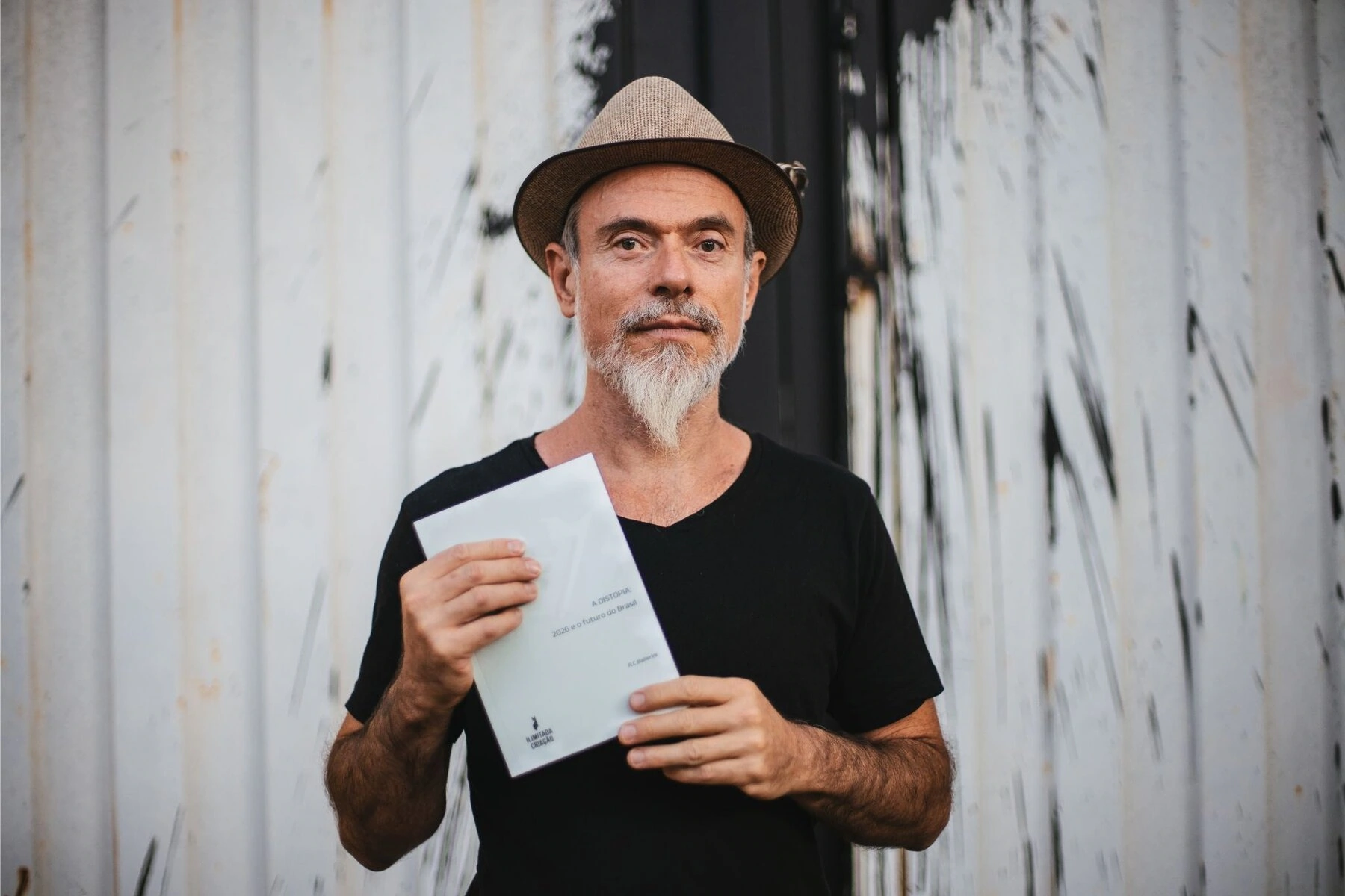 Livro “A Distopia” imagina o futuro do Brasil a partir das eleições de 2026