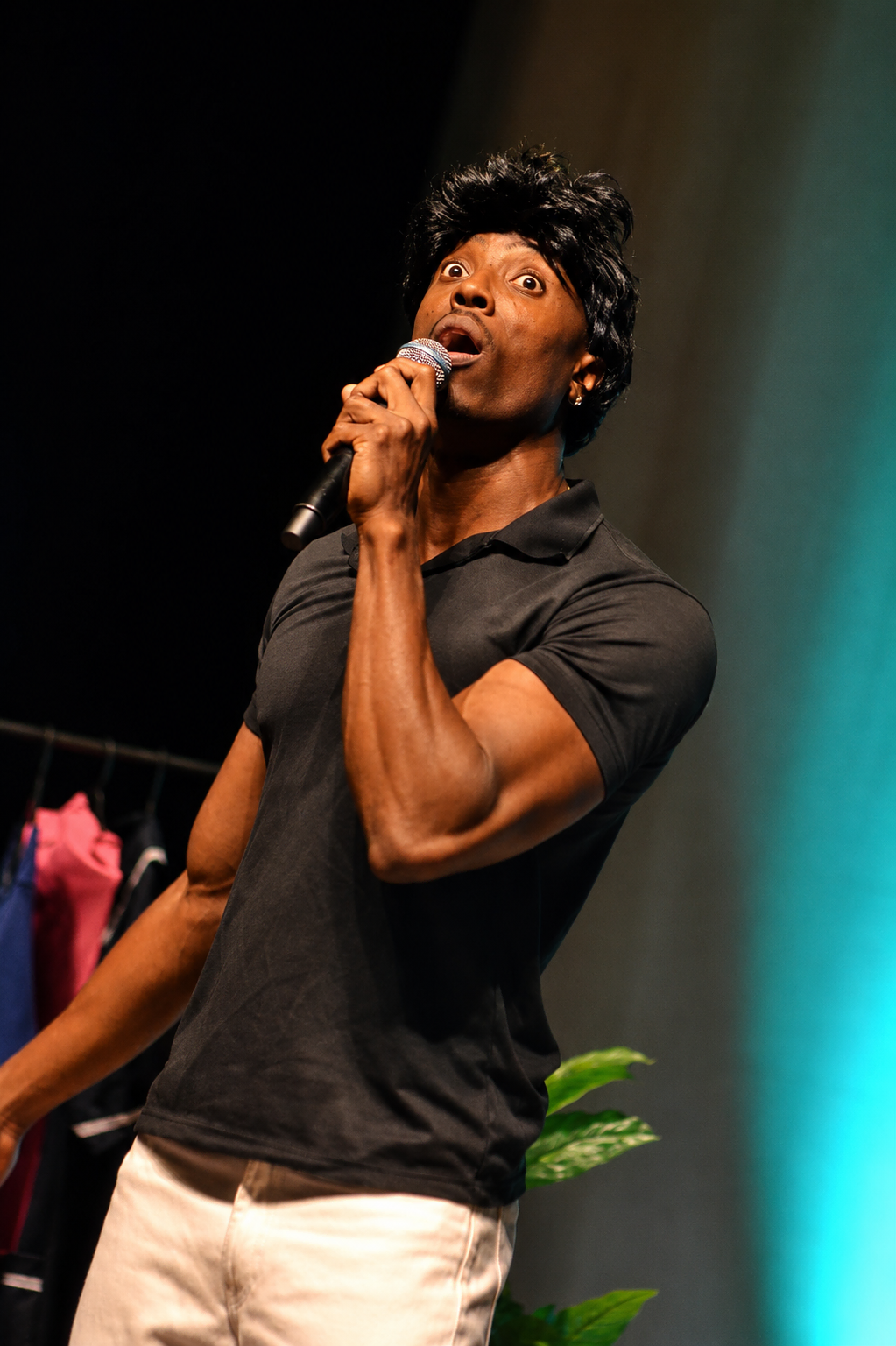 Anderson Profeta apresenta “Tipatia, Sô!” em Belo Horizonte